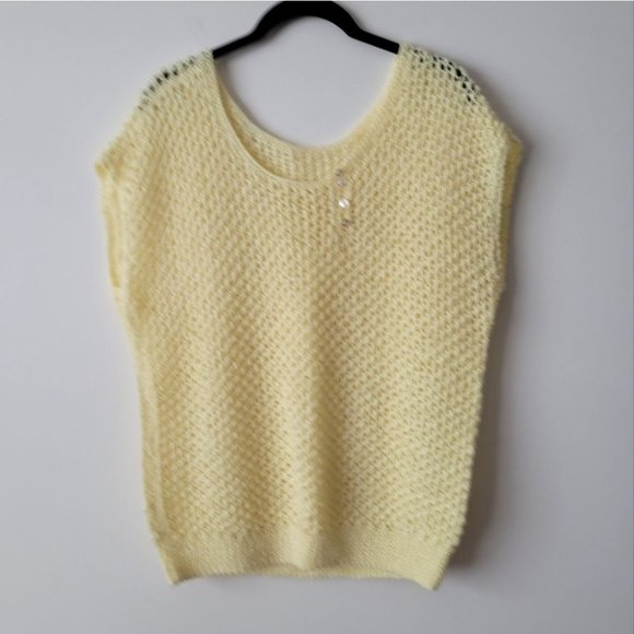 VINTAGE Handmade Hand Knit Scoop Neck Yellow Sleeveless Sweater - Picture 12 of 12